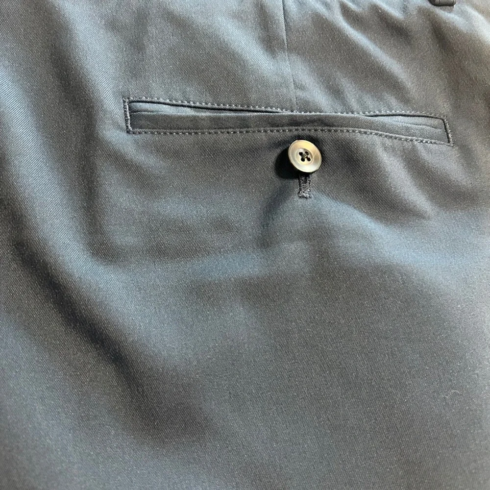 Walter Hagen Mens Golf Shorts Navy Blue Flat Front Performance Stretch Size 38